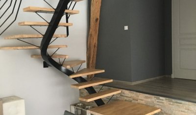 Création d'escalier en acier sur mesure à Vichy